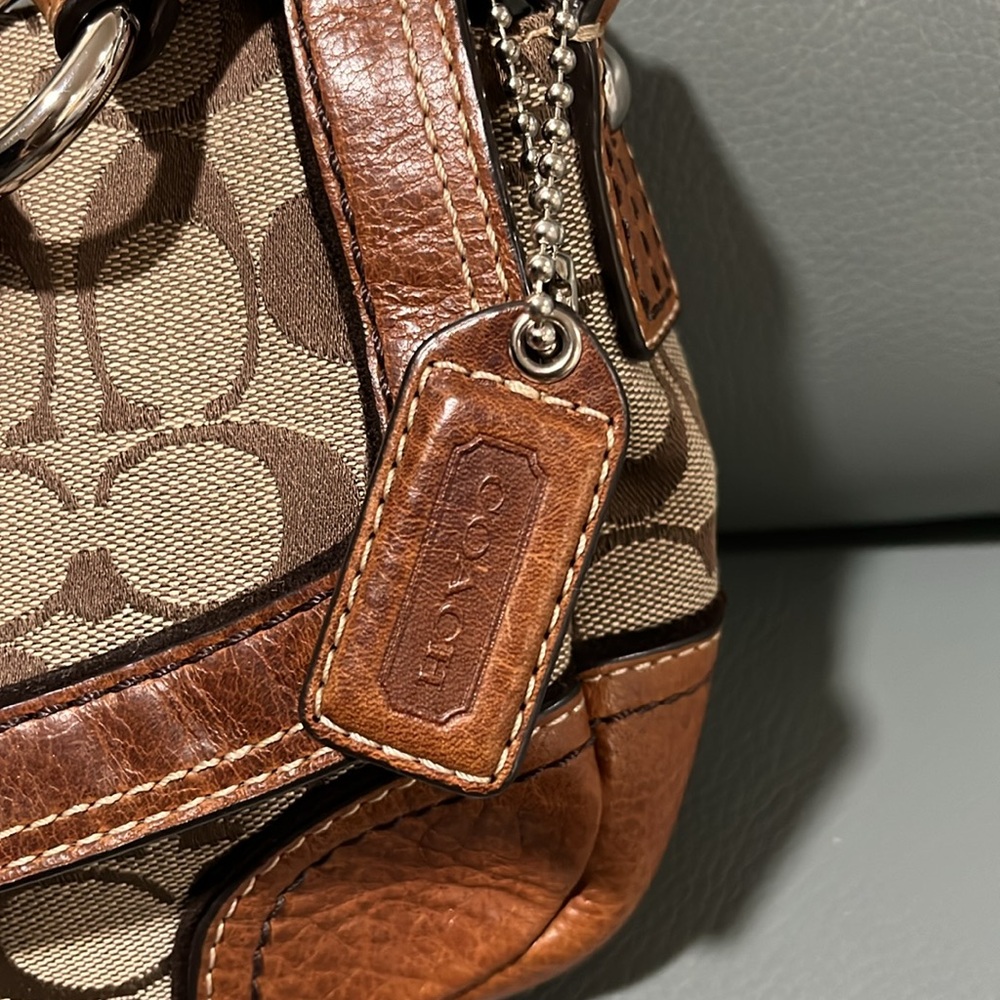 Coach Signature Brown and Tan Shoulder Bag - Picture 2 of 11